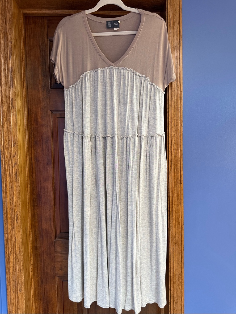 V-Neck Two-Tone Maxi Dress in Mauve and Light Gray, Size XS